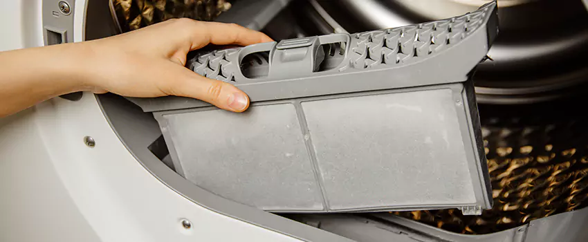 Signs Of A Clogged Dryer Lint Trap in Wesley Chapel, Florida